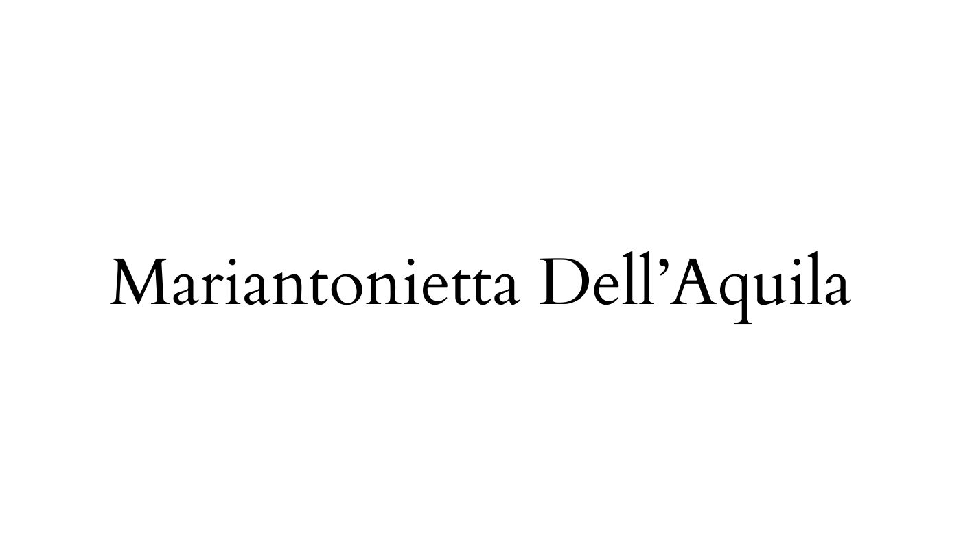 Mariantonietta Dell’Aquila 德拉奎拉·玛利亚·安东尼塔
