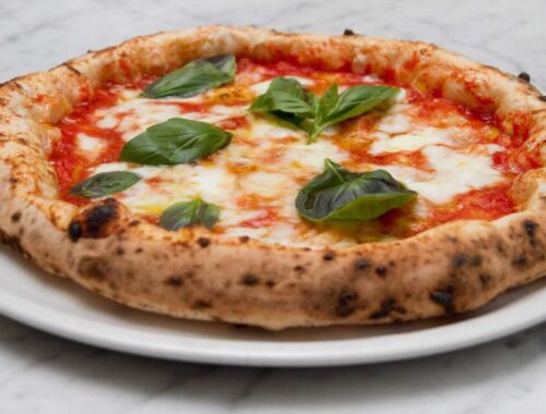 mame food PIZZAUT - LA PIZZERIA GESTITA DA RAGAZZI AUTISTICI pizza