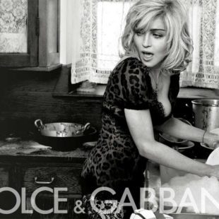 Mame Moda Happy Birthday Madonna, regina indiscussa di stile.ADV Dolce & Gabbana